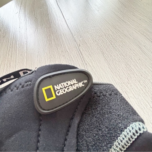 NATIONAL GEOGRAPHIC Men’s Black Gray Scuba Surf Snorkel Neoprene Wetsuit Size S - Picture 8 of 9